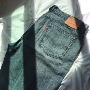 Men’s Levi’s bluejeans
